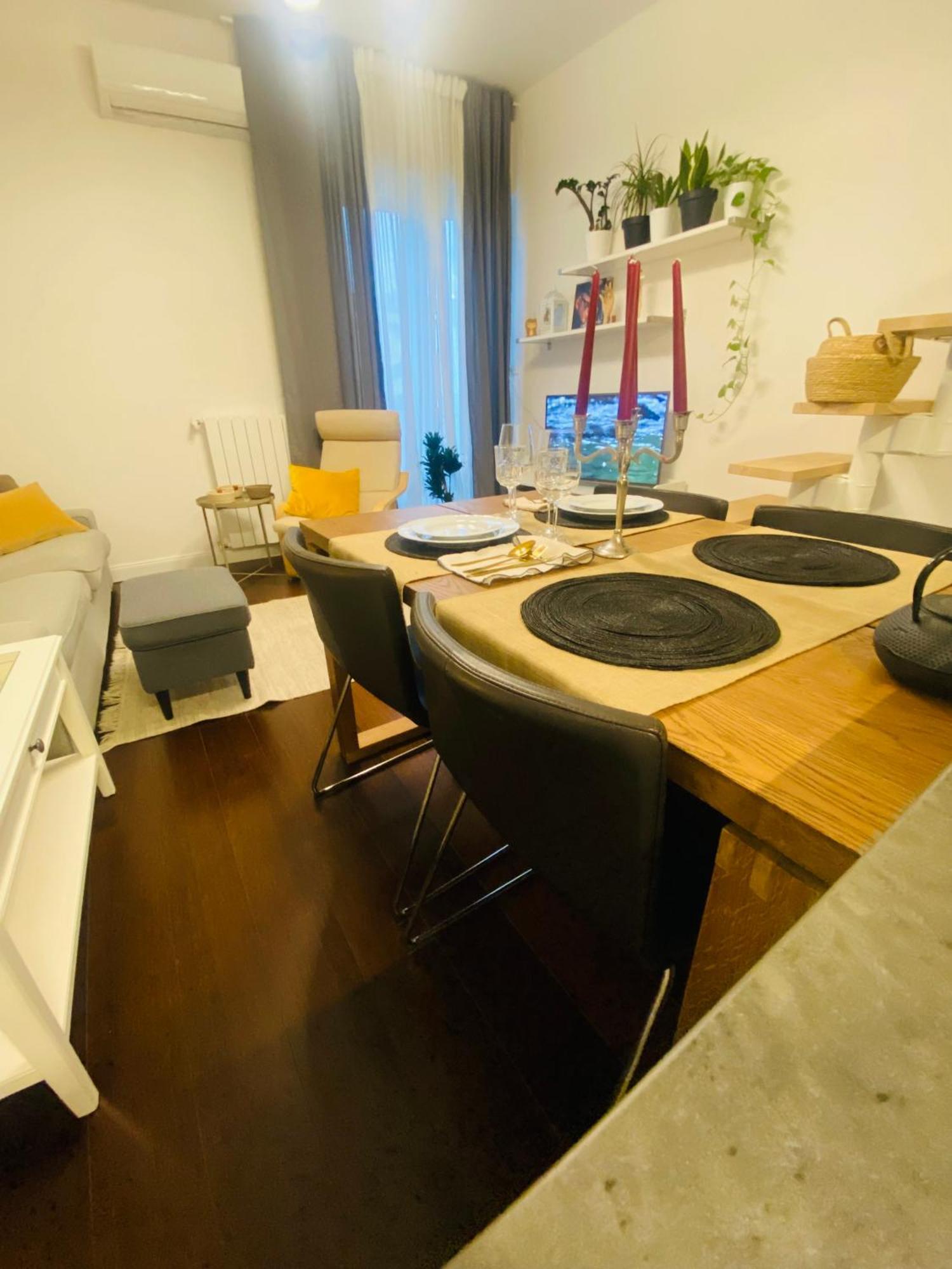 Central Apartment And Parking Верона Экстерьер фото